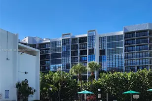 1000 Parkview Dr, Hallandale Beach, FL 33009 - Photo 26