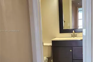 1000 Parkview Dr, Hallandale Beach, FL 33009 - Photo 18