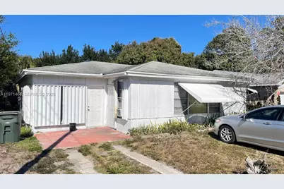 2908 Dunbar St, Fort Pierce, FL 34947 - Photo 1