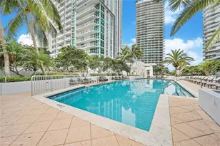 1060 Brickell Ave, Miami, FL 33131 - Photo 22
