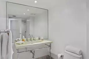 1717 N Bayshore Dr, Miami, FL 33132 - Photo 10