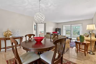 900 SW 125th Way, Pembroke Pines, FL 33027 - Photo 4