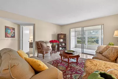 900 SW 125th Way #409R, Pembroke Pines, FL 33027 - Photo 6