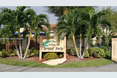 410 NW 114 Av #12-107, Miami, FL 33172 - Photo 2
