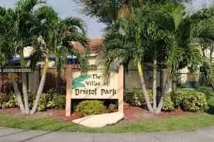 410 NW 114th Ave, Miami, FL 33172 - Photo 2