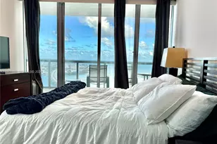 888 Biscayne Blvd, Miami, FL 33132 - Photo 16