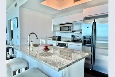 888 Biscayne Blvd #3208, Miami, FL 33132 - Photo 6