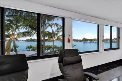 279 N Hibiscus Dr, Miami Beach, FL 33139 - Photo 40