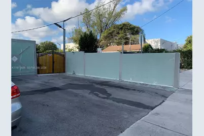 3560 NW 35th St, Miami, FL 33142 - Photo 2