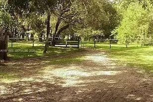 23261 Tuckahoe Rd, Other City - In The State Of Florida, FL 33920 - Photo 28