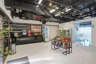 601 NE 36th St, Miami, FL 33137 - Photo 52