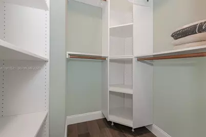 9811 N Hollybrook Lake Dr #204, Pembroke Pines, FL 33025 - Photo 20