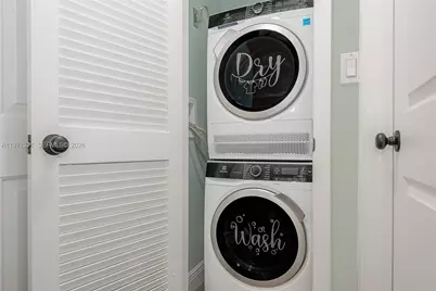 9811 N Hollybrook Lake Dr #204, Pembroke Pines, FL 33025 - Photo 22