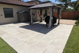 24042 SW 114th Pl, Homestead, FL 33032 - Photo 10