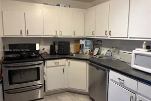 2750 NE 183rd St, Aventura, FL 33160 - Photo 2