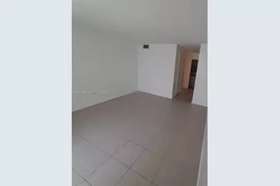2750 NE 183rd St #1912, Aventura, FL 33160 - Photo 10