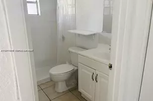 4851 NW 9th Dr, Plantation, FL 33317 - Photo 10