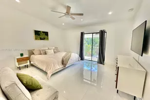 3736 NE 166th St, North Miami Beach, FL 33160 - Photo 24