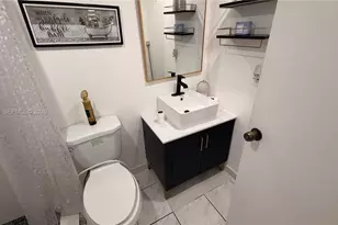 11715 SW 18th St, Miami, FL 33175 - Photo 14