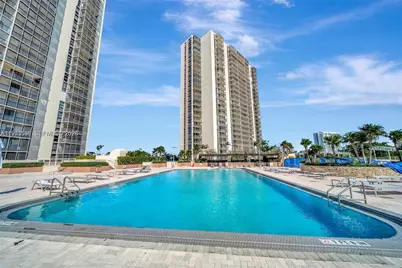 20379 W Country Club Dr #2336, Aventura, FL 33180 - Photo 8