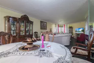 7200 Radice Ct, Lauderhill, FL 33319 - Photo 10