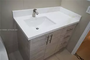 301 Golden Isles Dr, Hallandale Beach, FL 33009 - Photo 16