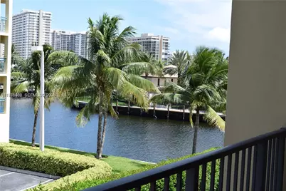 301 Golden Isles Dr #302, Hallandale Beach, FL 33009 - Photo 18