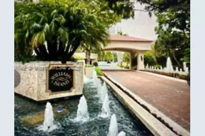 3900 Island Blvd #B308, Aventura, FL 33160 - Photo 2