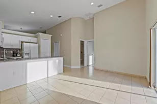 704 SE 14th Pl, Homestead, FL 33033 - Photo 16