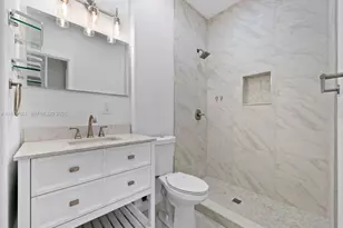 704 SE 14th Pl, Homestead, FL 33033 - Photo 24