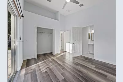 704 SE 14th Pl, Homestead, FL 33033 - Photo 24