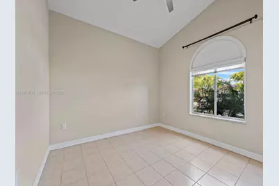 704 SE 14th Pl, Homestead, FL 33033 - Photo 28