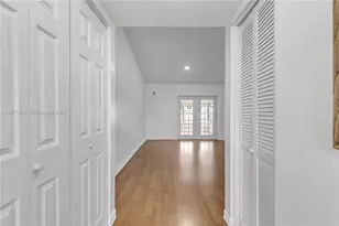 10383 SW 209th Ln, Cutler Bay, FL 33189 - Photo 4