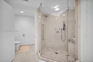 17111 Biscayne Blvd, North Miami Beach, FL 33160 - Photo 24