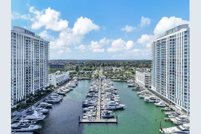 17111 Biscayne Blvd #1701, North Miami Beach, FL 33160 - Photo 1