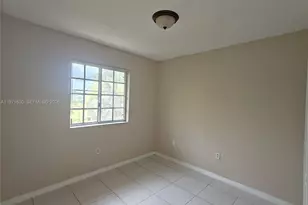 6756 NW 182nd St, Hialeah, FL 33015 - Photo 20