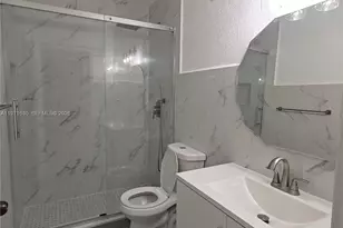 6756 NW 182nd St, Hialeah, FL 33015 - Photo 22