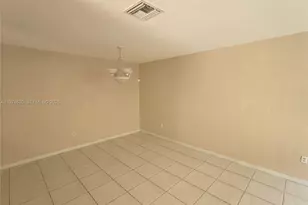 6756 NW 182nd St, Hialeah, FL 33015 - Photo 26