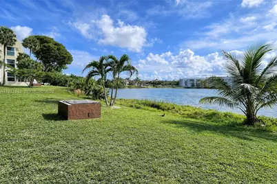 950 NE 199th St #2H, Miami, FL 33179 - Photo 16