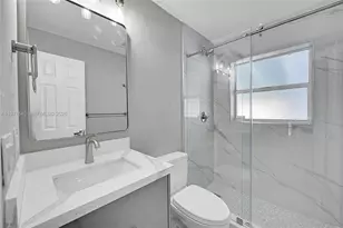 1950 NE 55th Ct, Fort Lauderdale, FL 33308 - Photo 14