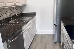 2000 NE 135th St, North Miami, FL 33181 - Photo 8