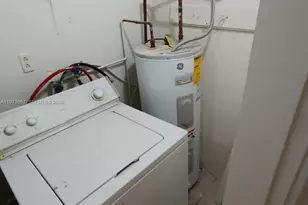 1465 NE 149th St, Miami, FL 33161 - Photo 56