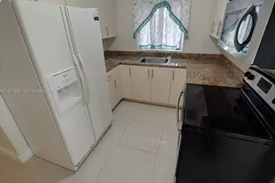 1465 NE 149th St, Miami, FL 33161 - Photo 12