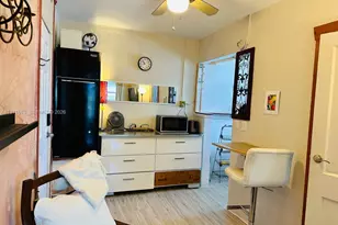 428 SW 9th St, Miami, FL 33130 - Photo 6