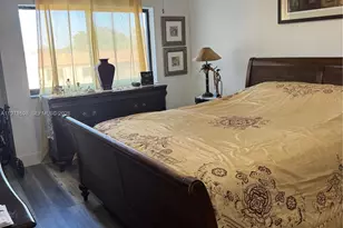 200 Lakeview Dr, Weston, FL 33326 - Photo 12