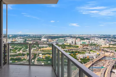 1100 Biscayne Blvd #4405, Miami, FL 33132 - Photo 28