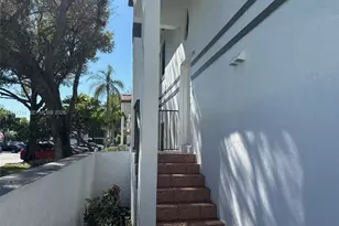 402 SW 158th Terrace, Pembroke Pines, FL 33027 - Photo 6