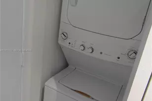 45 SW 9th St, Miami, FL 33130 - Photo 18