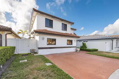 1140 SW 85th Ct, Miami, FL 33144 - Photo 2