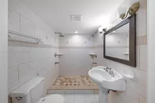 1140 SW 85th Ct, Miami, FL 33144 - Photo 50